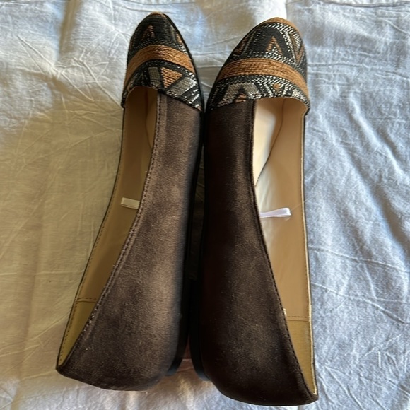 Penny Loves Kenny brown and black Aztec patterned flats. Size 6.5 New with tags - Picture 2 of 5